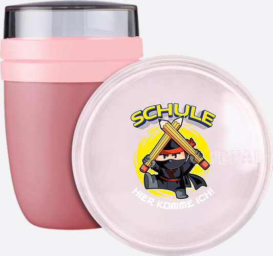 Einschulungstasse Ninja – Schule hier komme ich! mit Name - Vivid Mauve