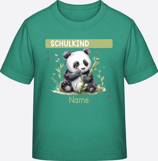 Schulkind T-Shirt mit Pandabär – Personalisiert mit Name - Go Green