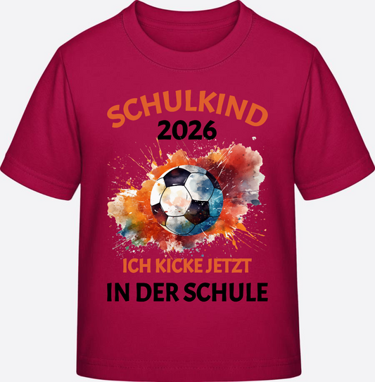 T-Shirt Schulkind 2026 Fußball: Ich kicke jetzt in der Schule - Sorbet