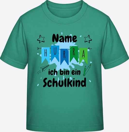 T-Shirt zur Einschulung: Hurra ich bin ein Schulkind mit Name - Go Green