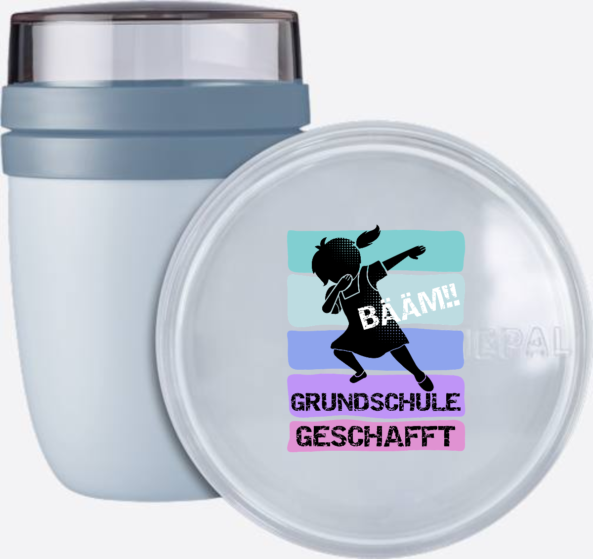 Tasse „Bääm! Grundschule geschafft“ für Mädchen mit Namen - Nordic Blue