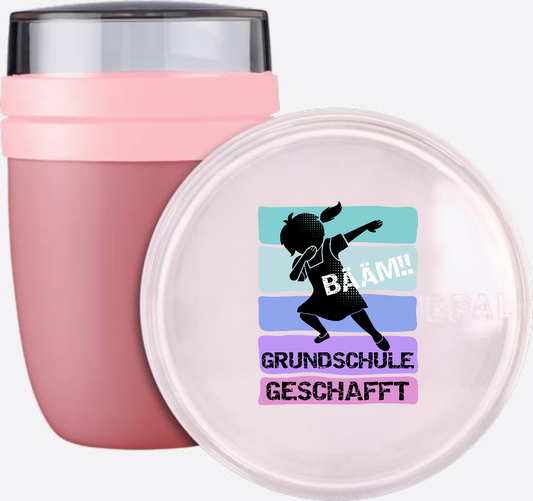 Tasse „Bääm! Grundschule geschafft“ für Mädchen mit Namen - Vivid Mauve