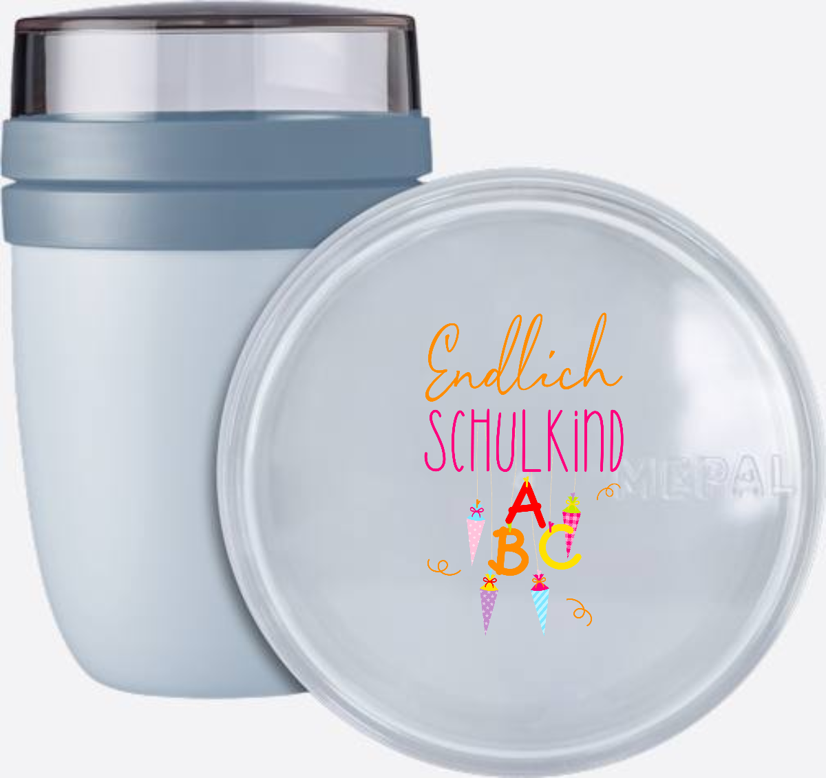 Tasse „Endlich Schulkind“ mit Namen zur Einschulung - Nordic Blue