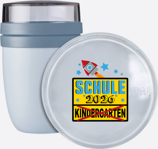Tasse zur Einschulung 2026: Ortsschild & Rakete mit Name - Nordic Blue