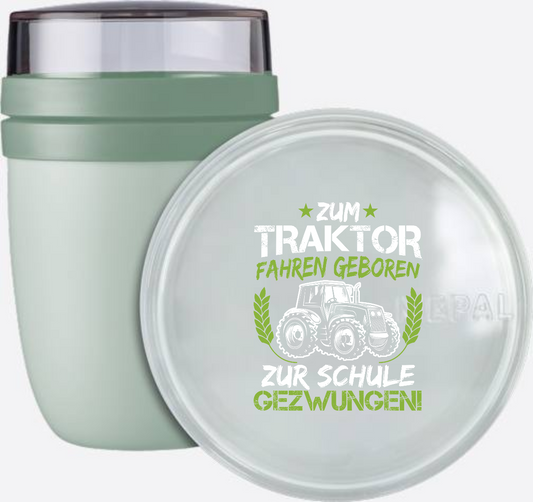 Tasse zur Einschulung: Zum Traktor fahren geboren – mit Name - Nordic Sage